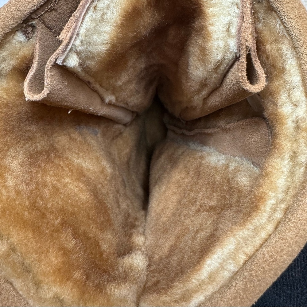 LL Bean tall suede tan moccasin boots shearling lined lace up w fringe. Sz 7.5 - Picture 13 of 14